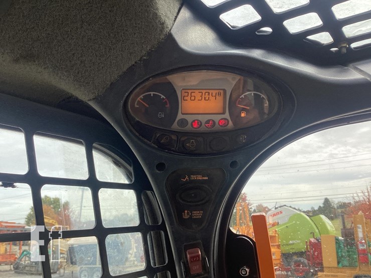 2015-bobcat-s650-image-18