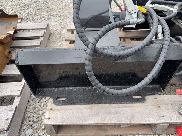 mini-skid-steer-stump-grinder-image-7