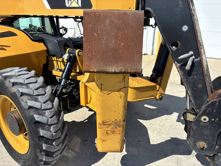 2015-caterpillar-tl943c-image-34