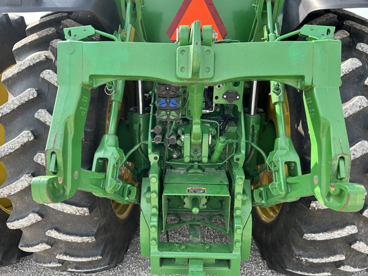 2014-john-deere-8270r-image-68
