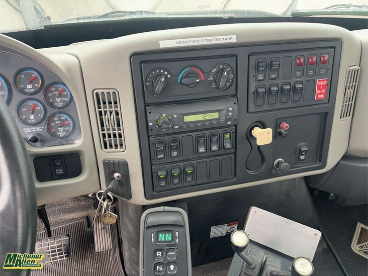 2010-international-durastar-4400-image-13