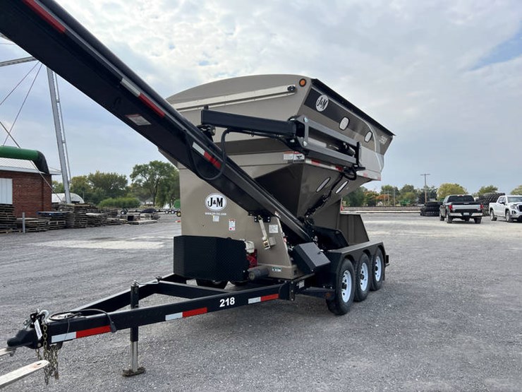 2021-j&m-lc390-image-3