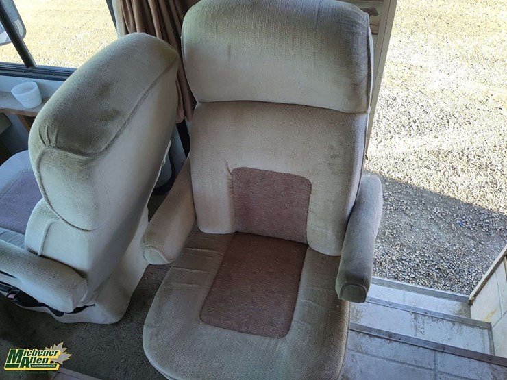 1996-chevrolet-p30-image-16