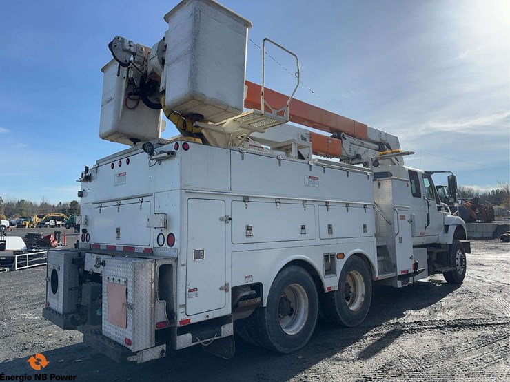 2012-international-7400-image-5