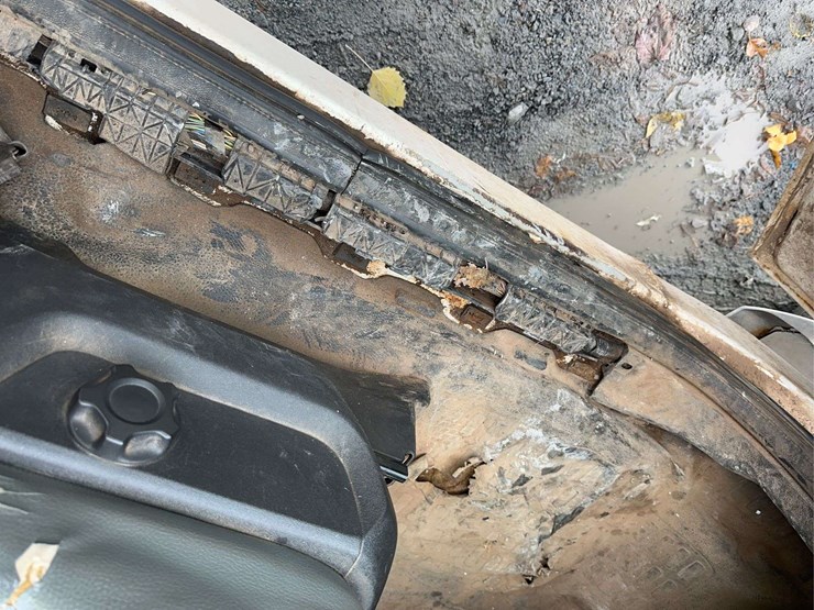 2014-ford-f350-xl-image-24