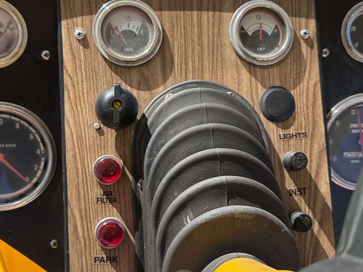 minneapolis-moline-g940-image-53