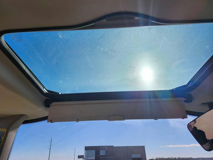 2023-john-deere-6145m-image-49