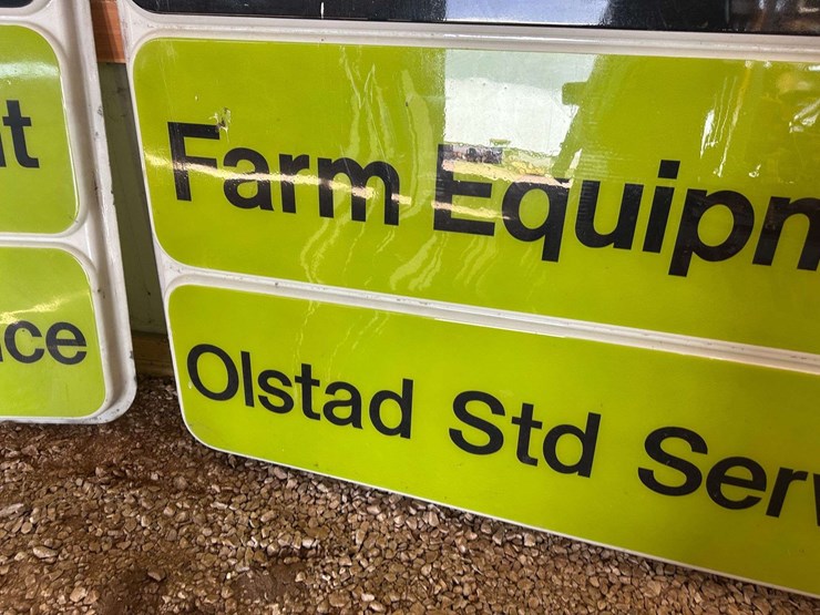 (2)-white-farm-equipment-plastic-bubble-panels-image-12