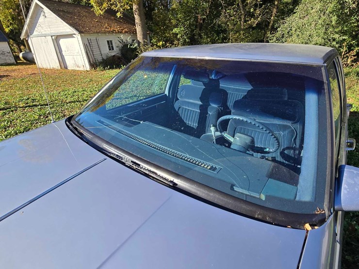 1985-oldsmobile-ninety-eight-regency-image-10