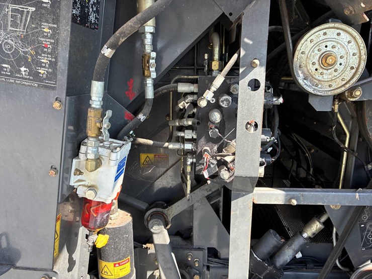 #122136-•-2009-mf-9795-#huc7217-image-86