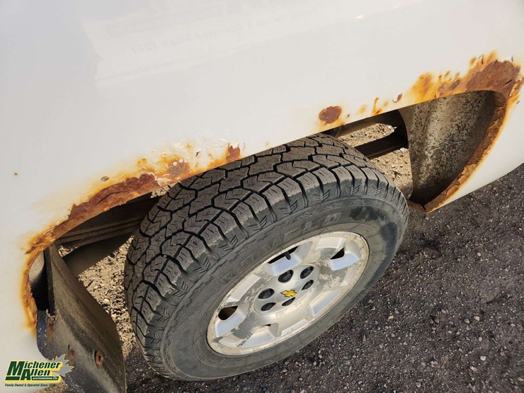 2011-chevrolet-silverado-1500-lt-image-42