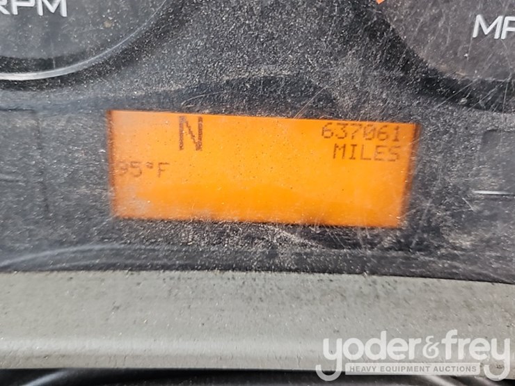 2017-international-8600-image-49