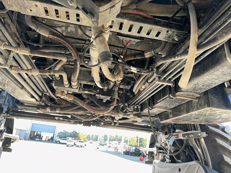 2023-case-ih-4350-patriot--sprayer-image-102