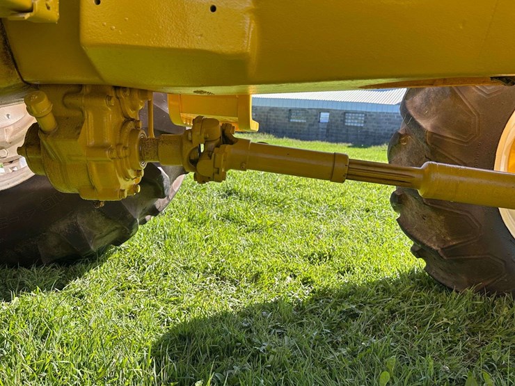 minneapolis-moline-g750-image-40