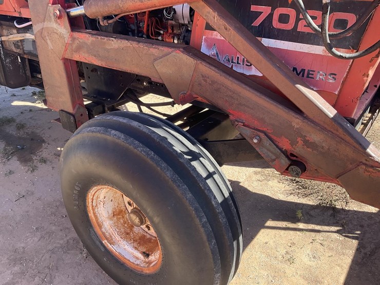 allis-chalmers-7020-image-8