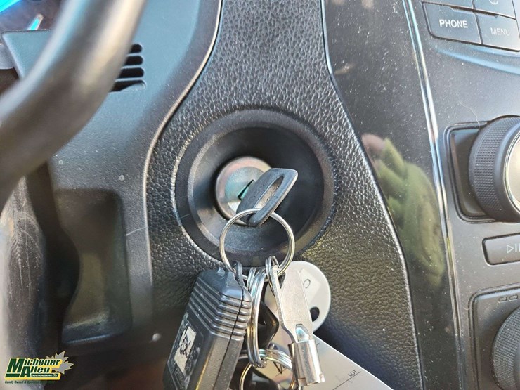 2017-ford-explorer-image-11