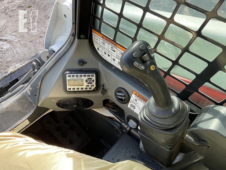 2020-bobcat-t630-image-17