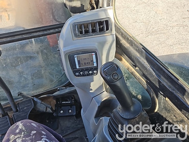 2016-kubota-kx057-4-image-42