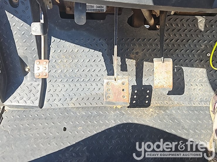 2020-club-car-carryall-1700-image-15