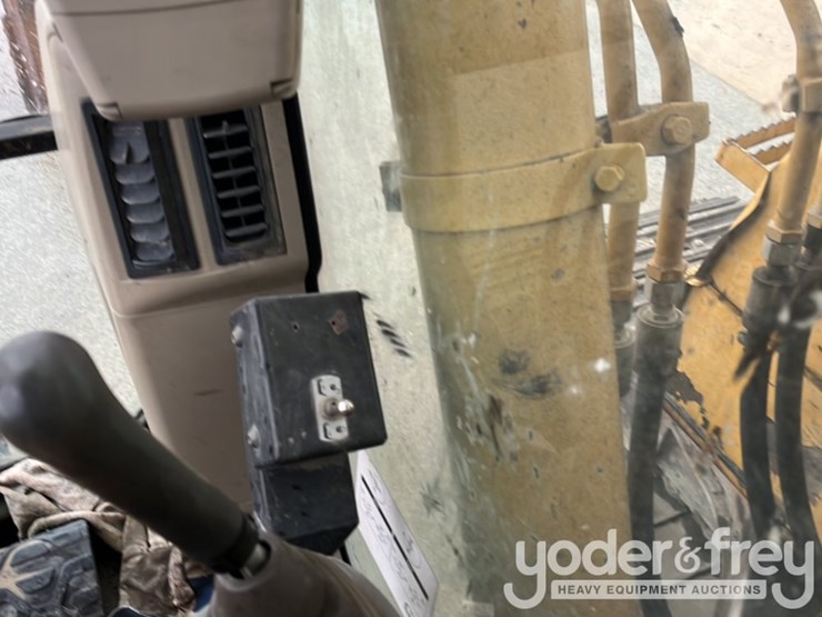 2006-caterpillar-321c-lcr-image-36