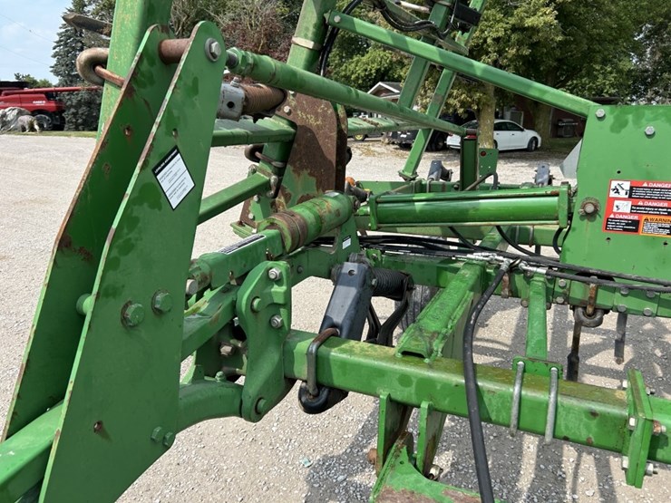 2002-john-deere-2400-image-11