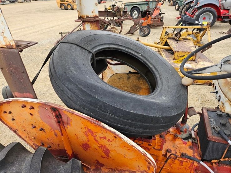 #3097-•-ih-wd4-tractor-image-19