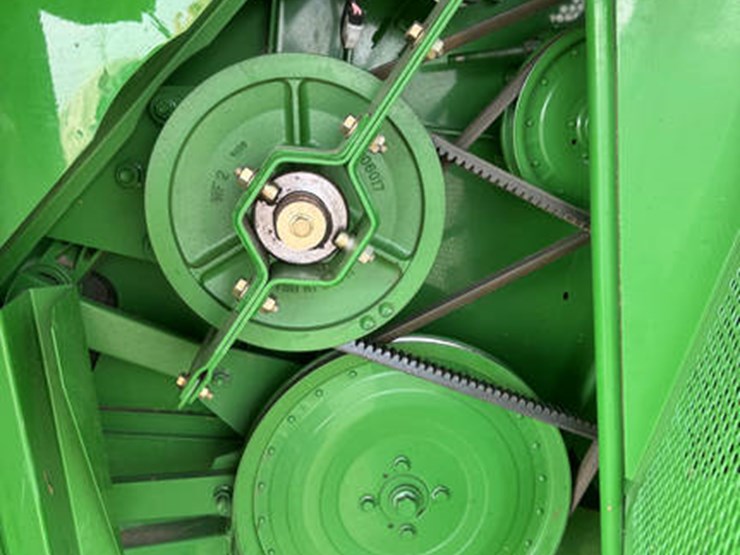 2005-john-deere-9560-sts-image-37