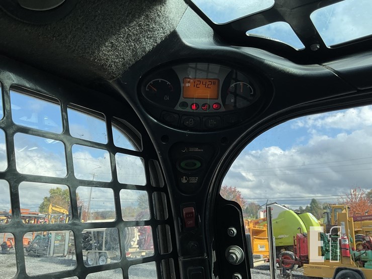 2017-bobcat-s570-image-17