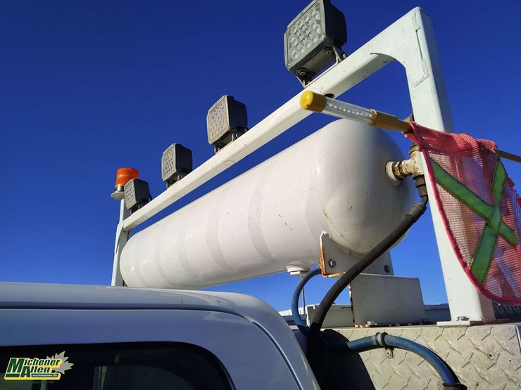 2016-gmc-sierra-3500hd-image-32