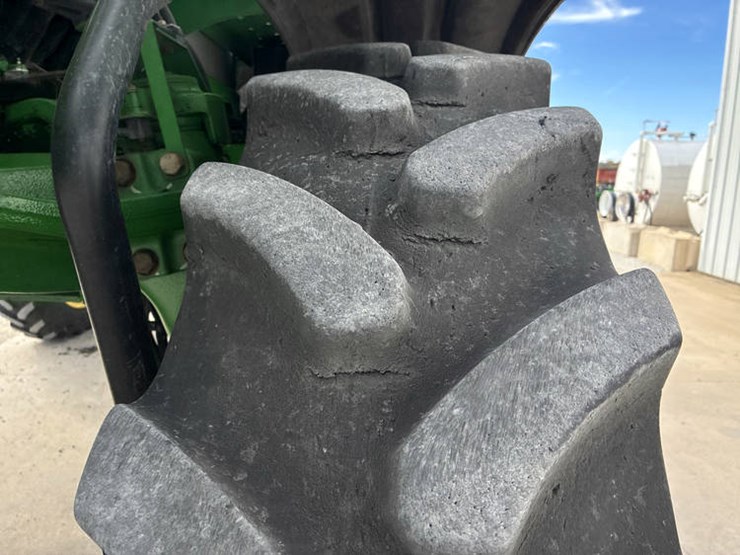 2014-john-deere-r4038-image-58
