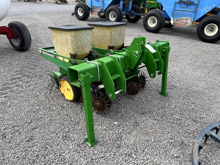 john-deere-2-image-1