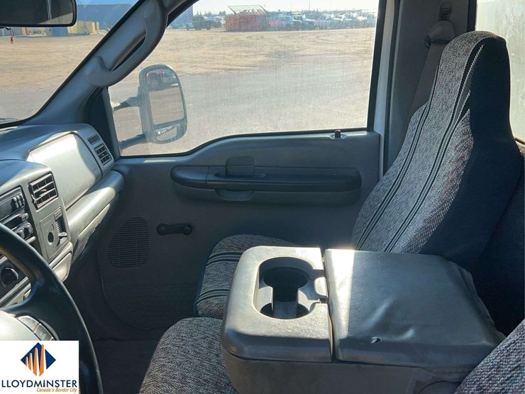 2004-ford-f350-image-14