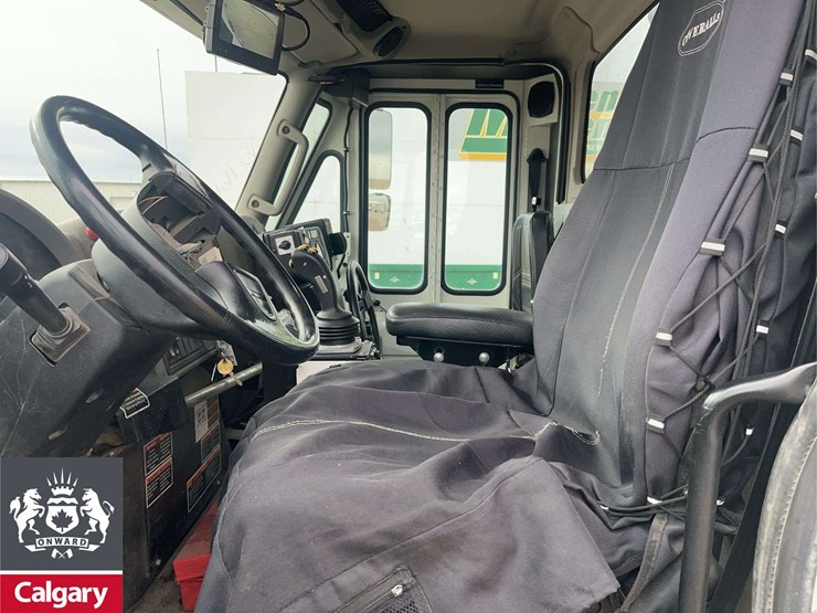 2017-international-workstar-7400-image-11