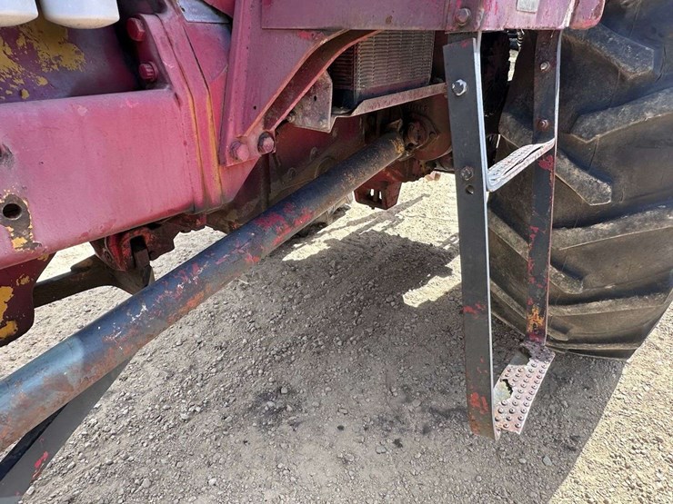 farmall-1066-hydro-image-28