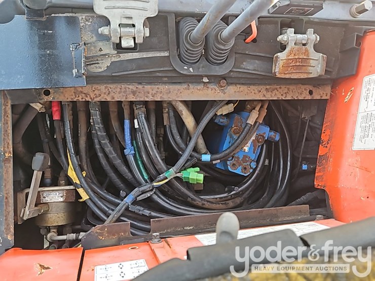 2013-kubota-u17-image-28