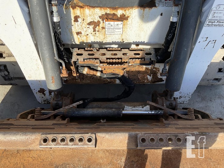 2020-bobcat-t770-image-10