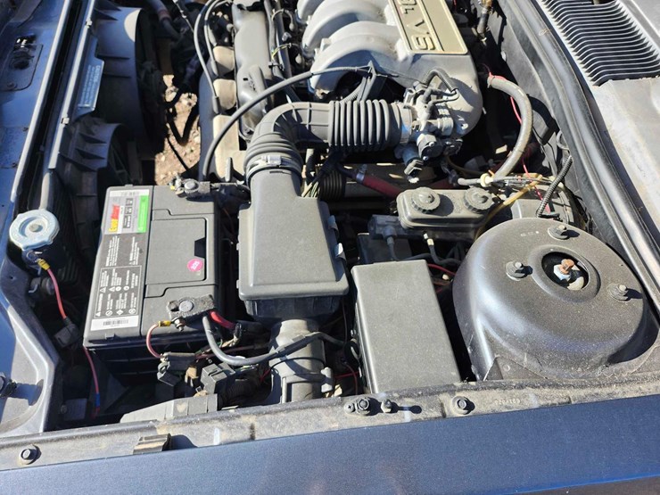 1990-chrysler-new-yorker-fifth-avenue-image-11