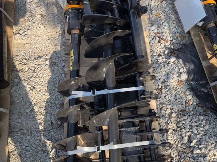 mini-excavator-attachment-set-(8-piece-kit)-image-1