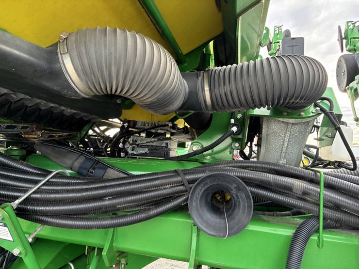 2018-john-deere-1795-image-78