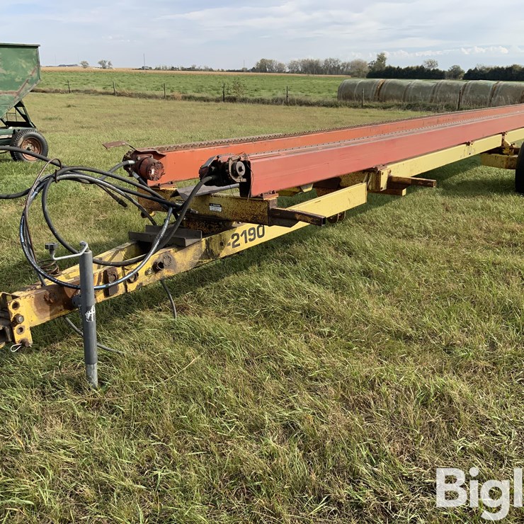 Laurier 2190 T/A Bale Retriever