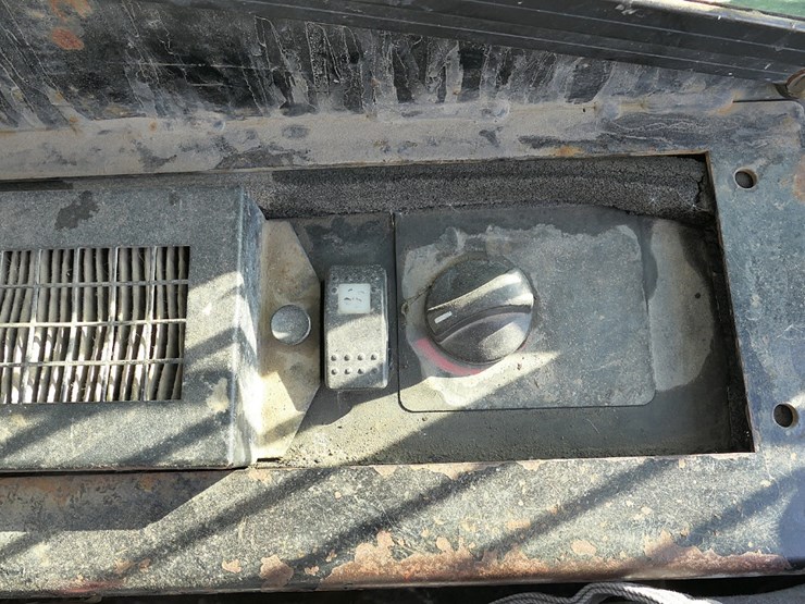 caterpillar-257b-image-26