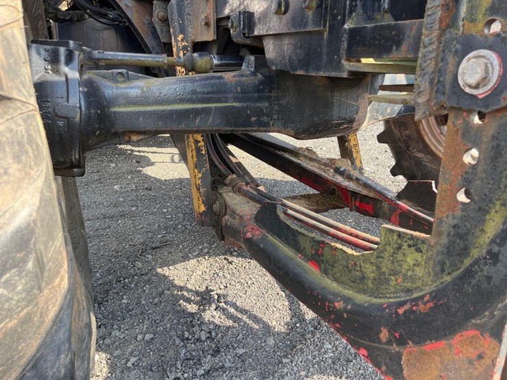 case-ih-5140-image-9