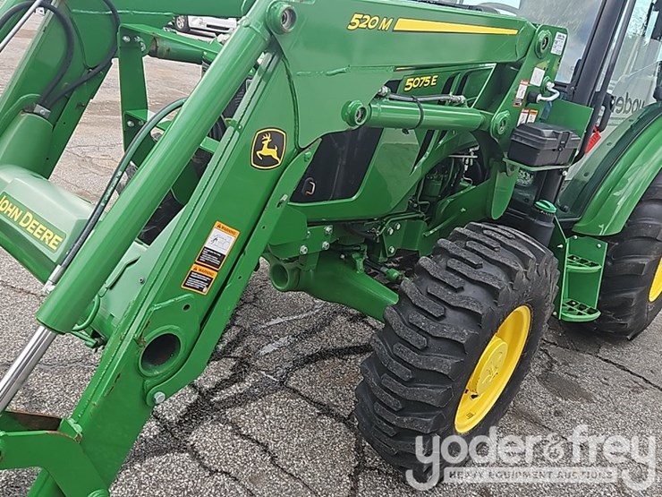 2019-john-deere-5075e-image-24