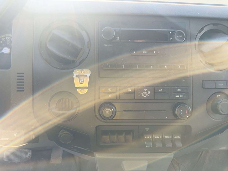 2013-ford-f350-xl-image-22