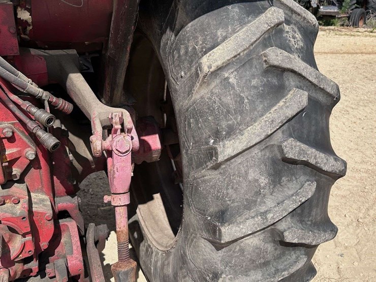 farmall-1066-hydro-image-20