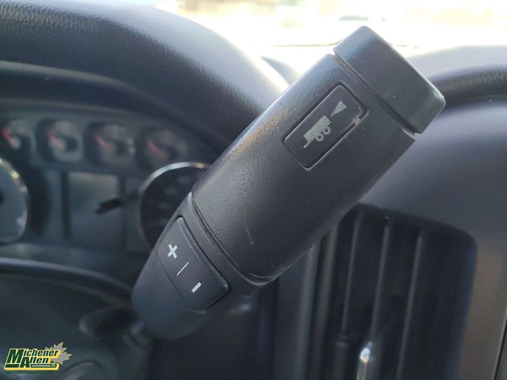 2016-gmc-sierra-3500hd-image-4