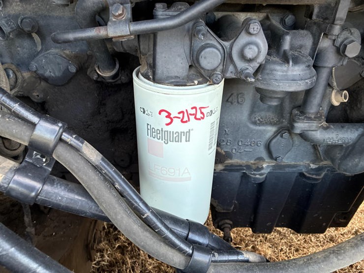 #114632-•-cat-85e-#6js00405-image-65