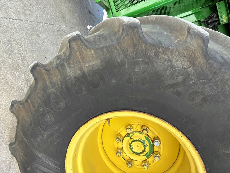 2009-john-deere-9770-sts-image-45
