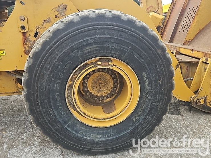 2011-caterpillar-972k-image-11