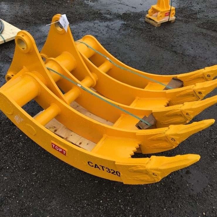 Unused TOFT 08R 40in Rake Attachment,